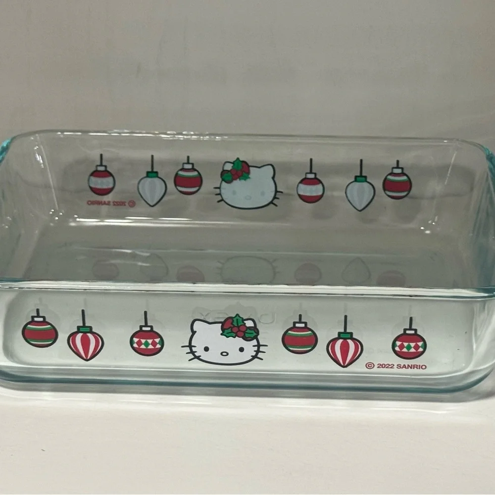 HTF Pyrex Hello Kitty Christmas Holiday  2 pc Glass Storage Containers NOS